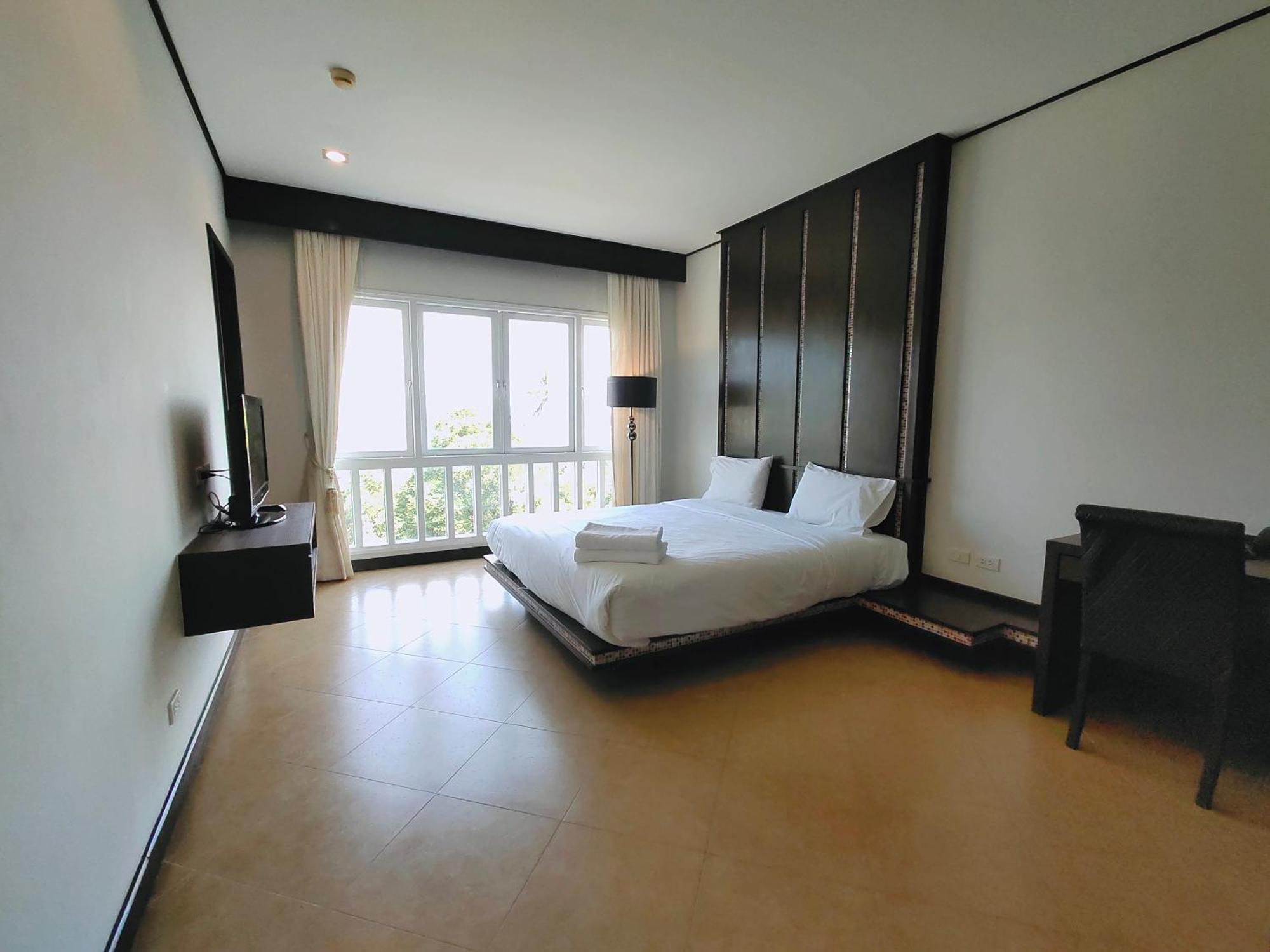 Ratana Hotel Chalong Rawai Buitenkant foto