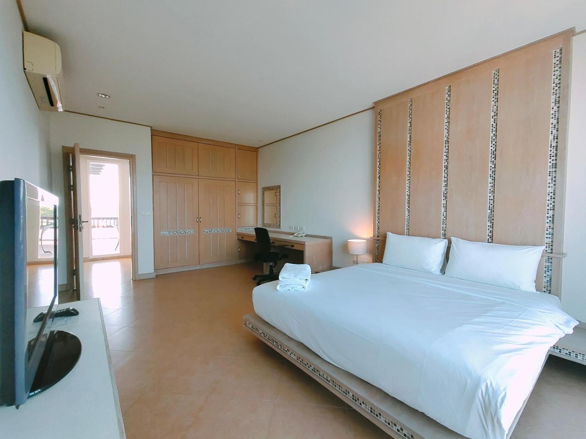 Ratana Hotel Chalong Rawai Buitenkant foto