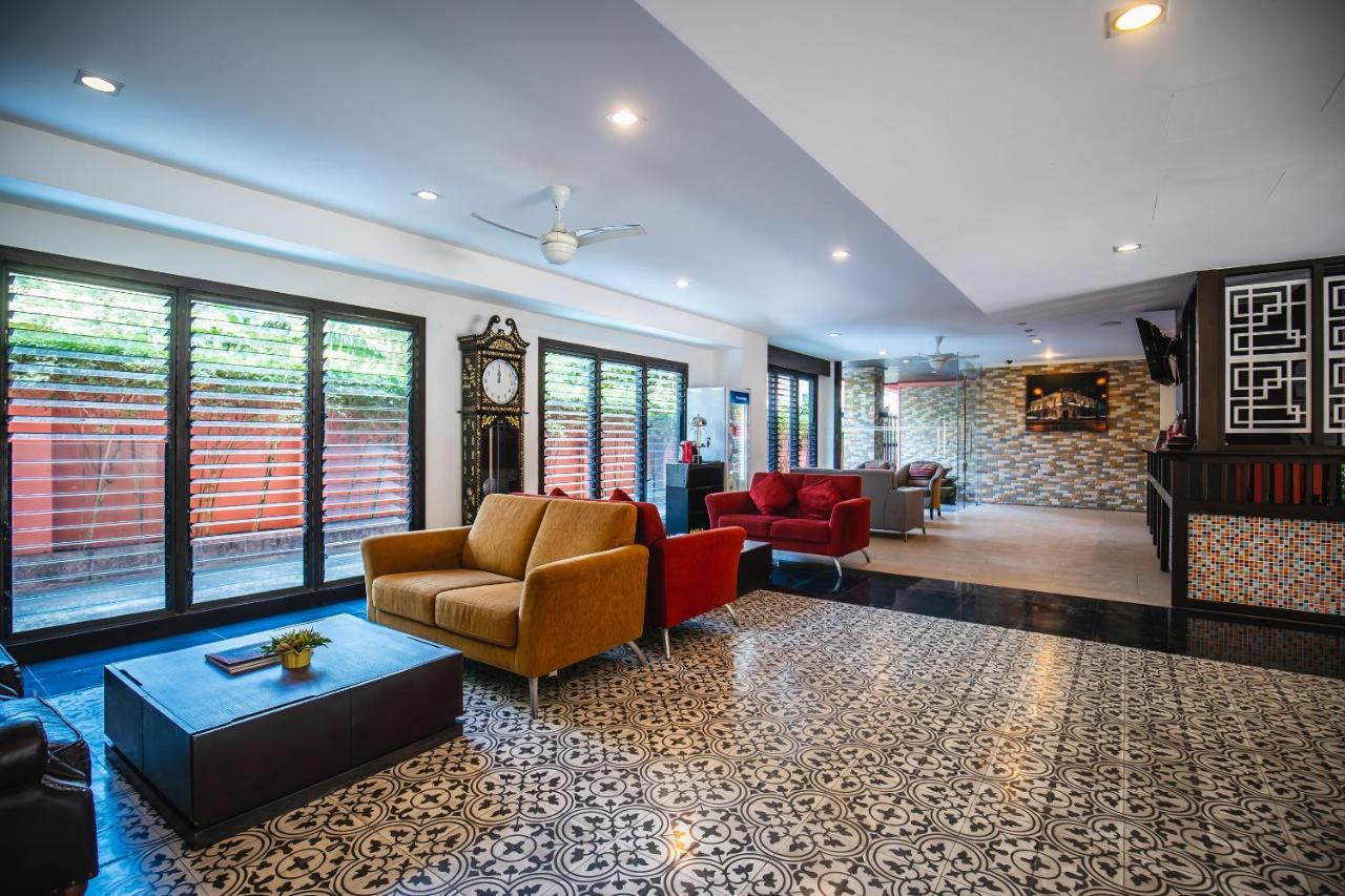 Ratana Hotel Chalong Rawai Buitenkant foto