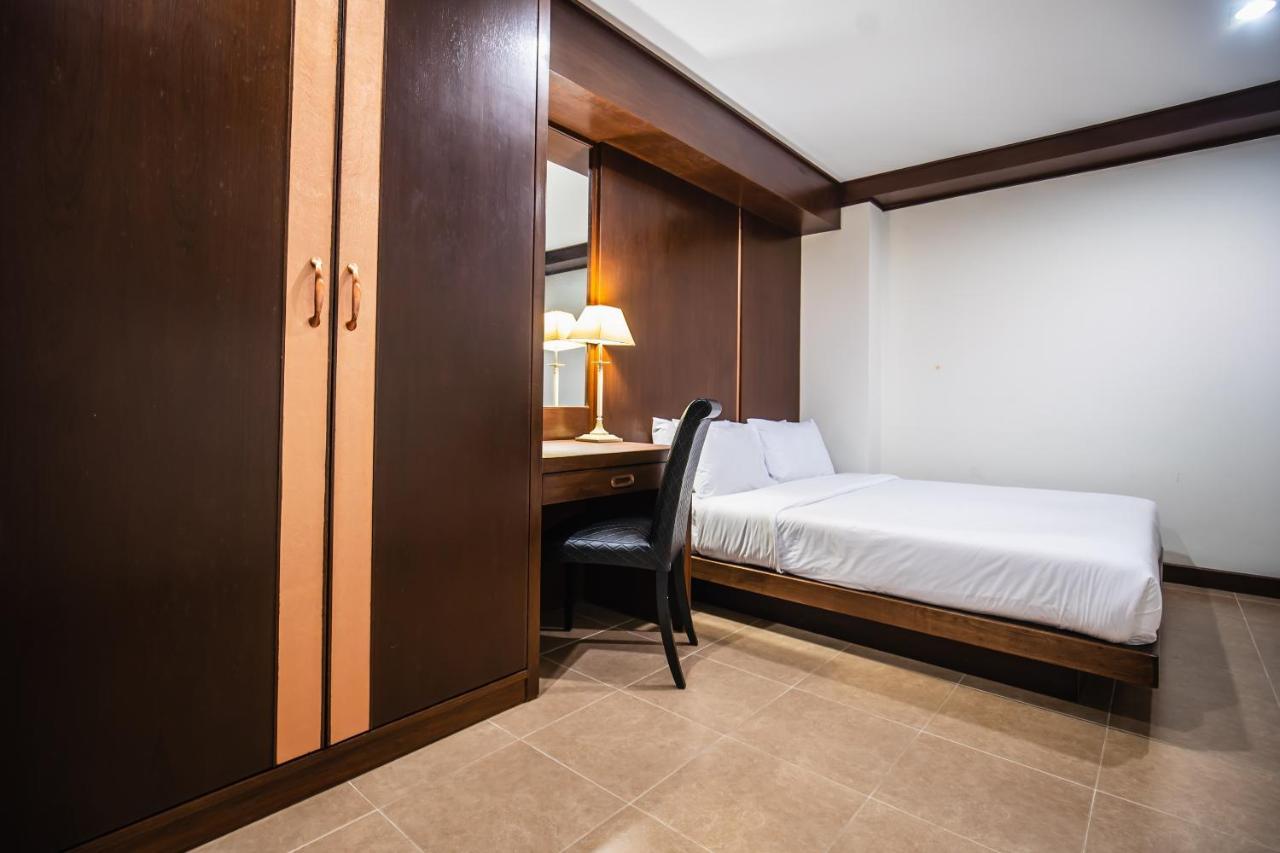 Ratana Hotel Chalong Rawai Buitenkant foto